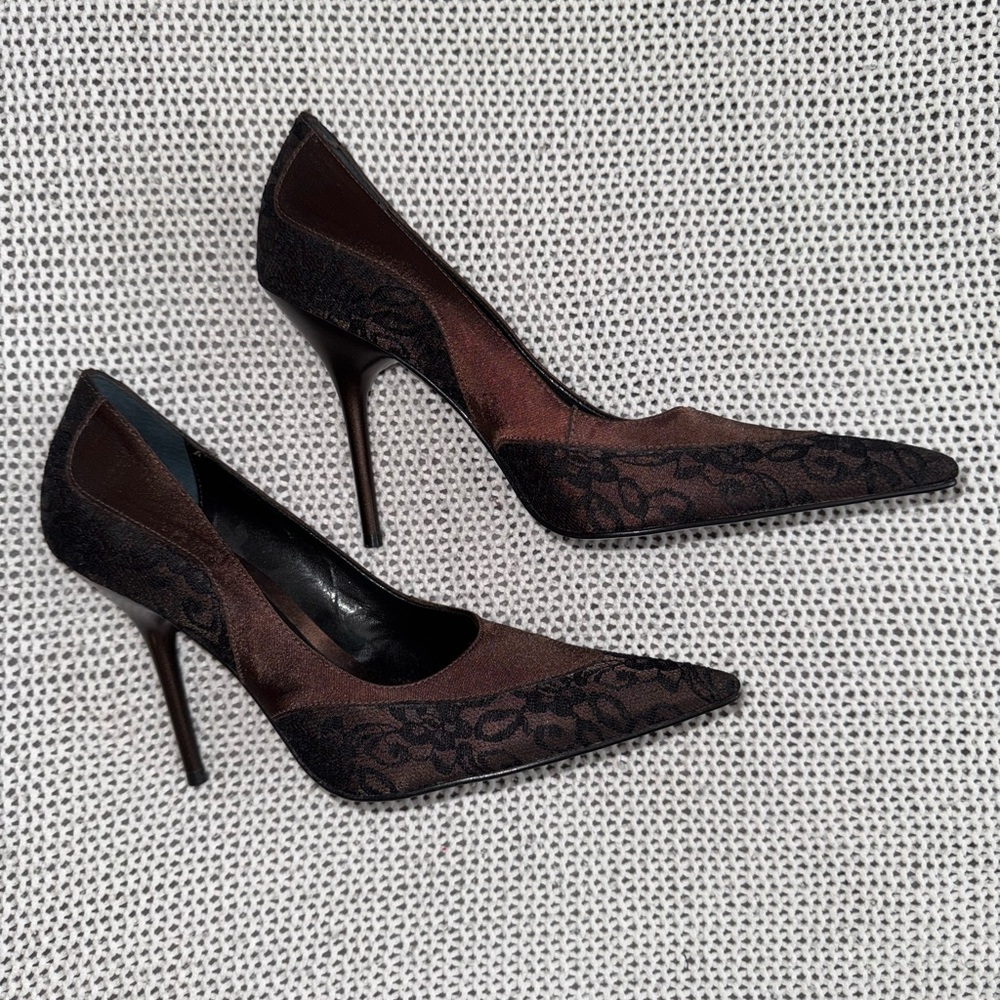 Carlos Santana Elegant Black and Brown Heels